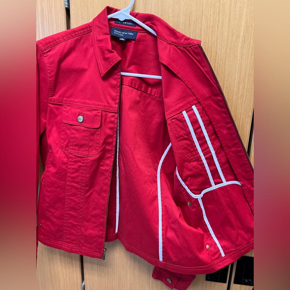 Red Jacket - Picture 7 of 7